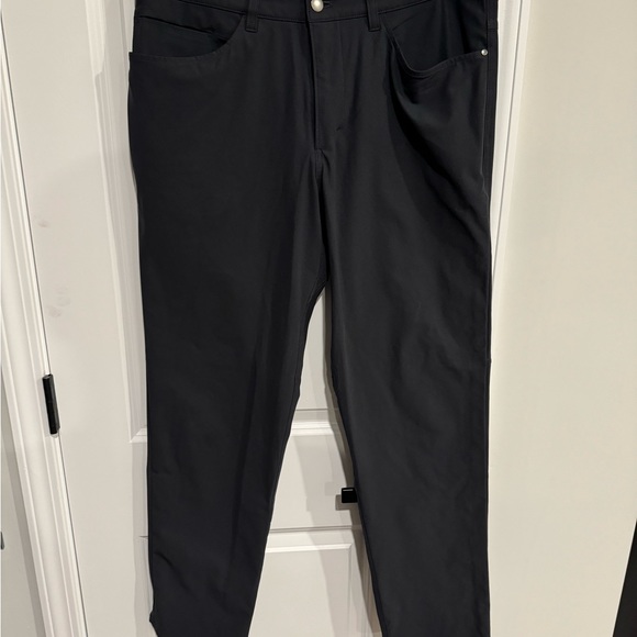 Men’s Size 34 Lululemon ABC classic pant - Picture 1 of 2